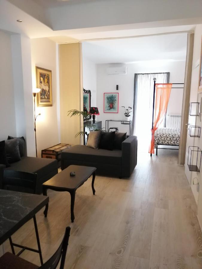 Ferienwohnung Love Mirrors And Flowers - Affitti Brevi Italia Bari Exterior foto